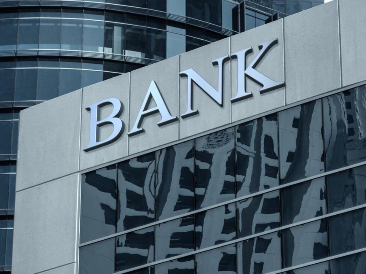 Is Bank Open Today? Bank Holiday Updates and City-Wise Timings for 22 October 2025