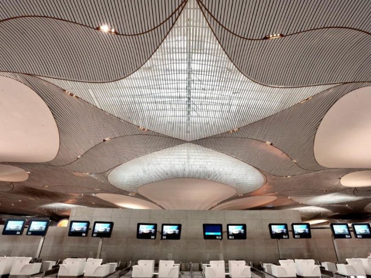 Seamless Connectivity and Mobility