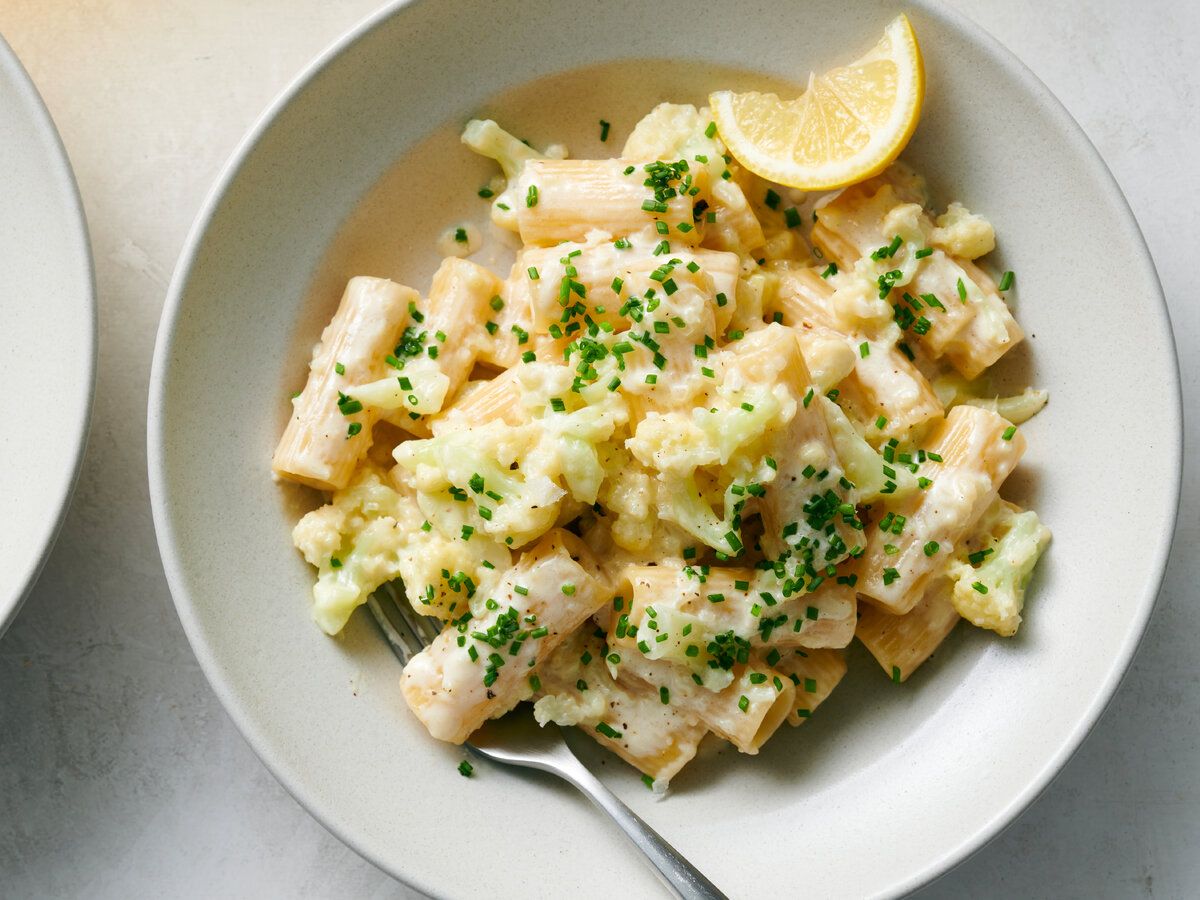 4-Ingredient Cauliflower Alfredo Bake