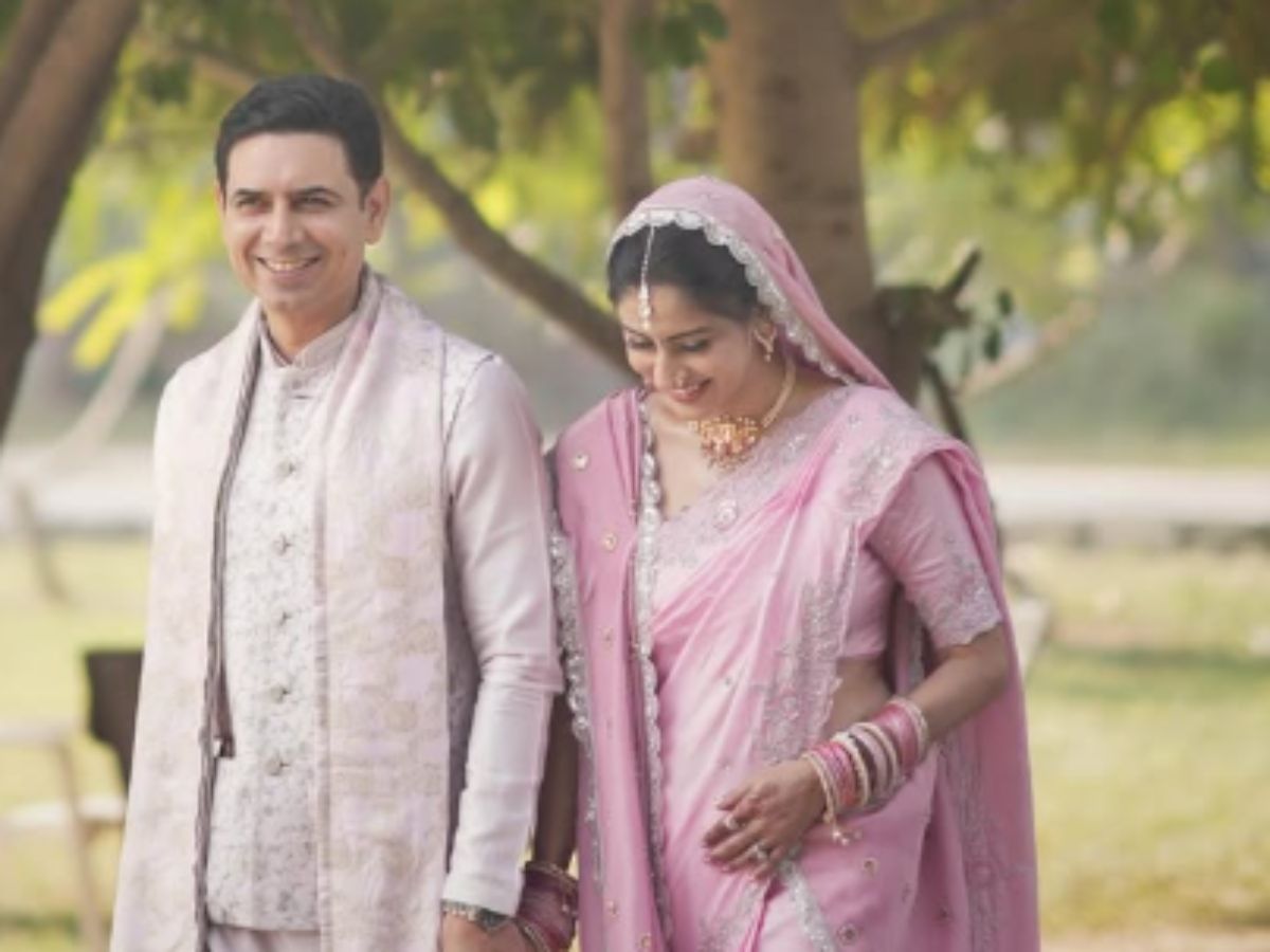 Only Family and Close Friends