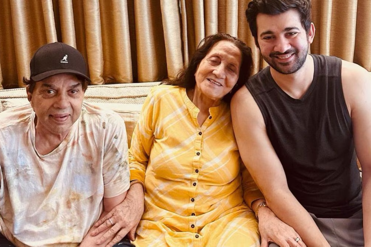 Did You Know, Dharmendra Maintained 2 Wives All His Life? Know The Family Tree And The Dramatic Relationship