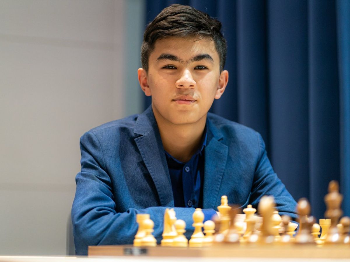 Who is Javokhir Sindarov?