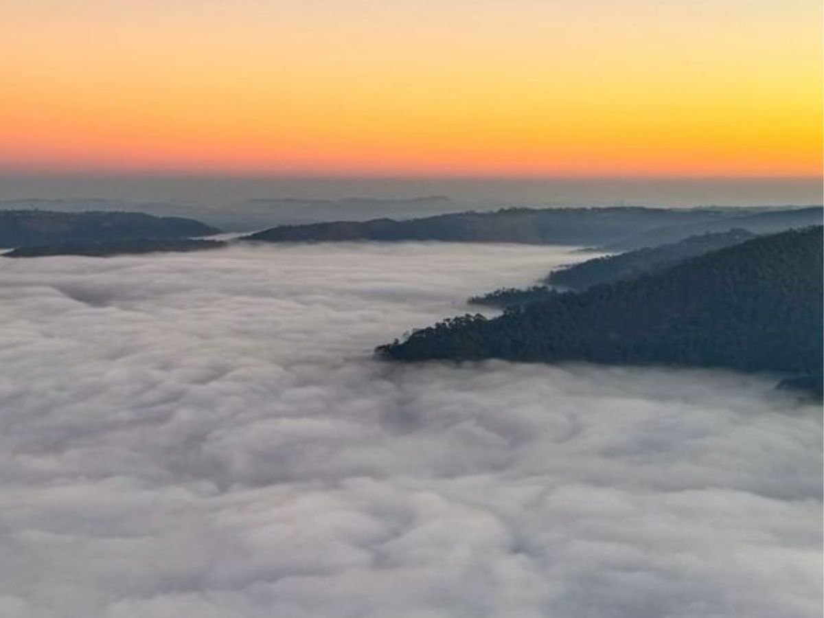 The Land of Floating Clouds