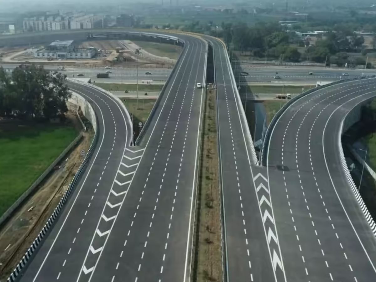 Delhi–Mumbai Expressway