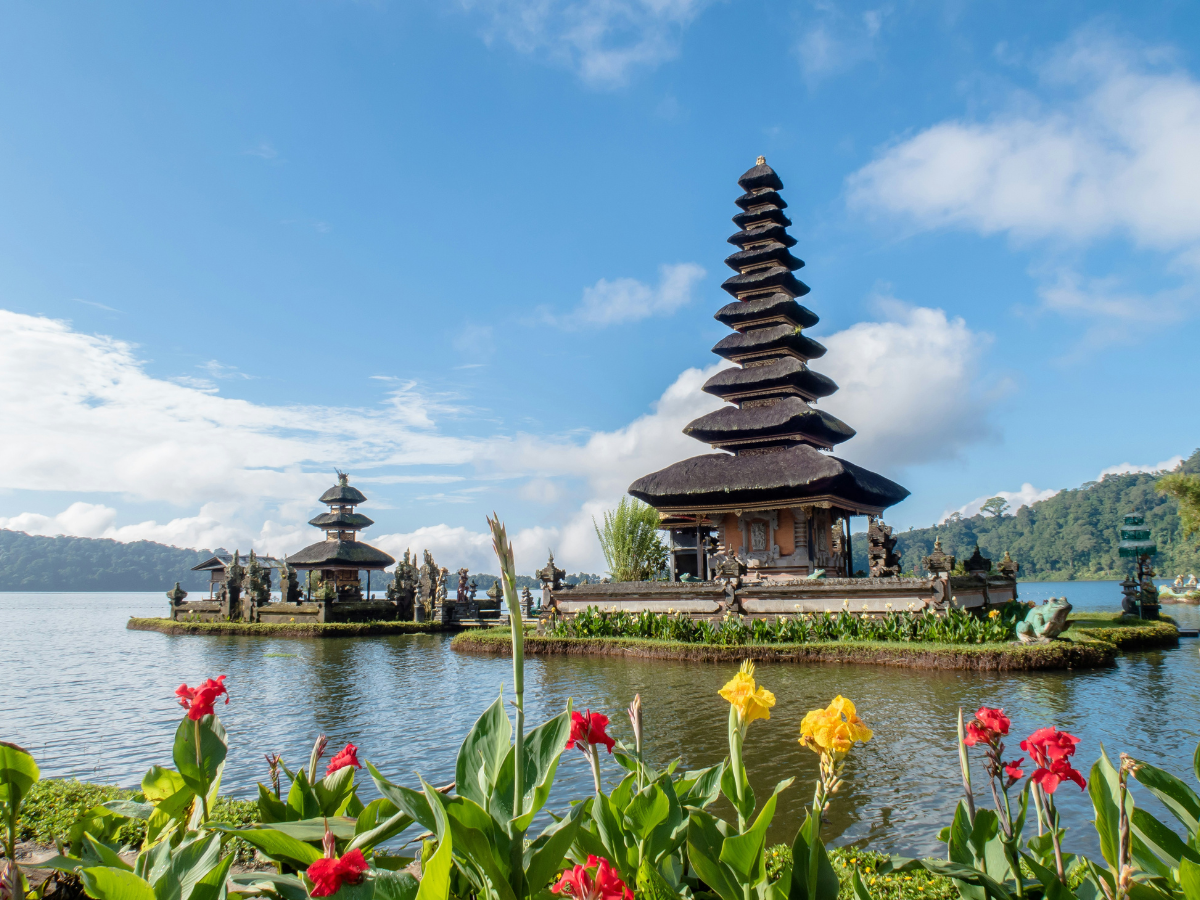 Bali, Indonesia – Culture Meets Coastline