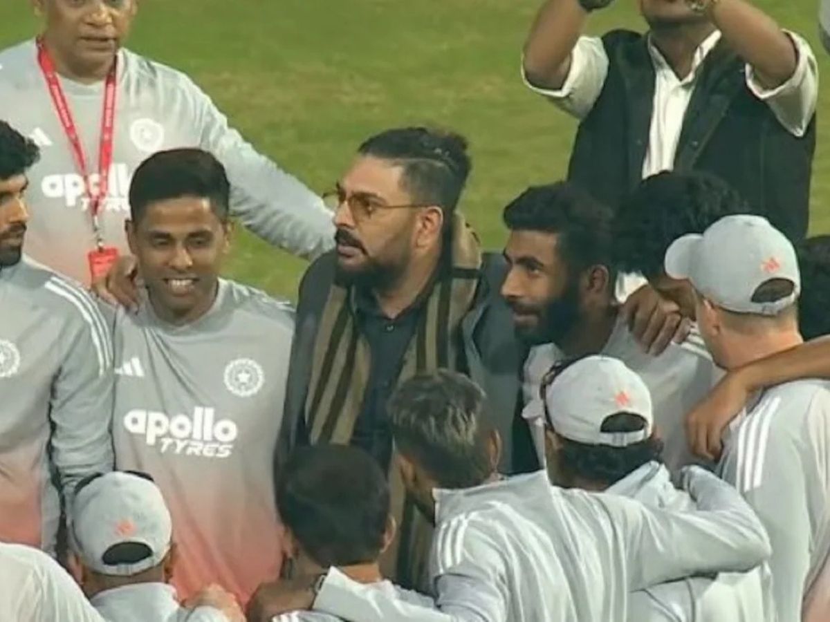 Gambhir-Yuvraj Funny Interaction