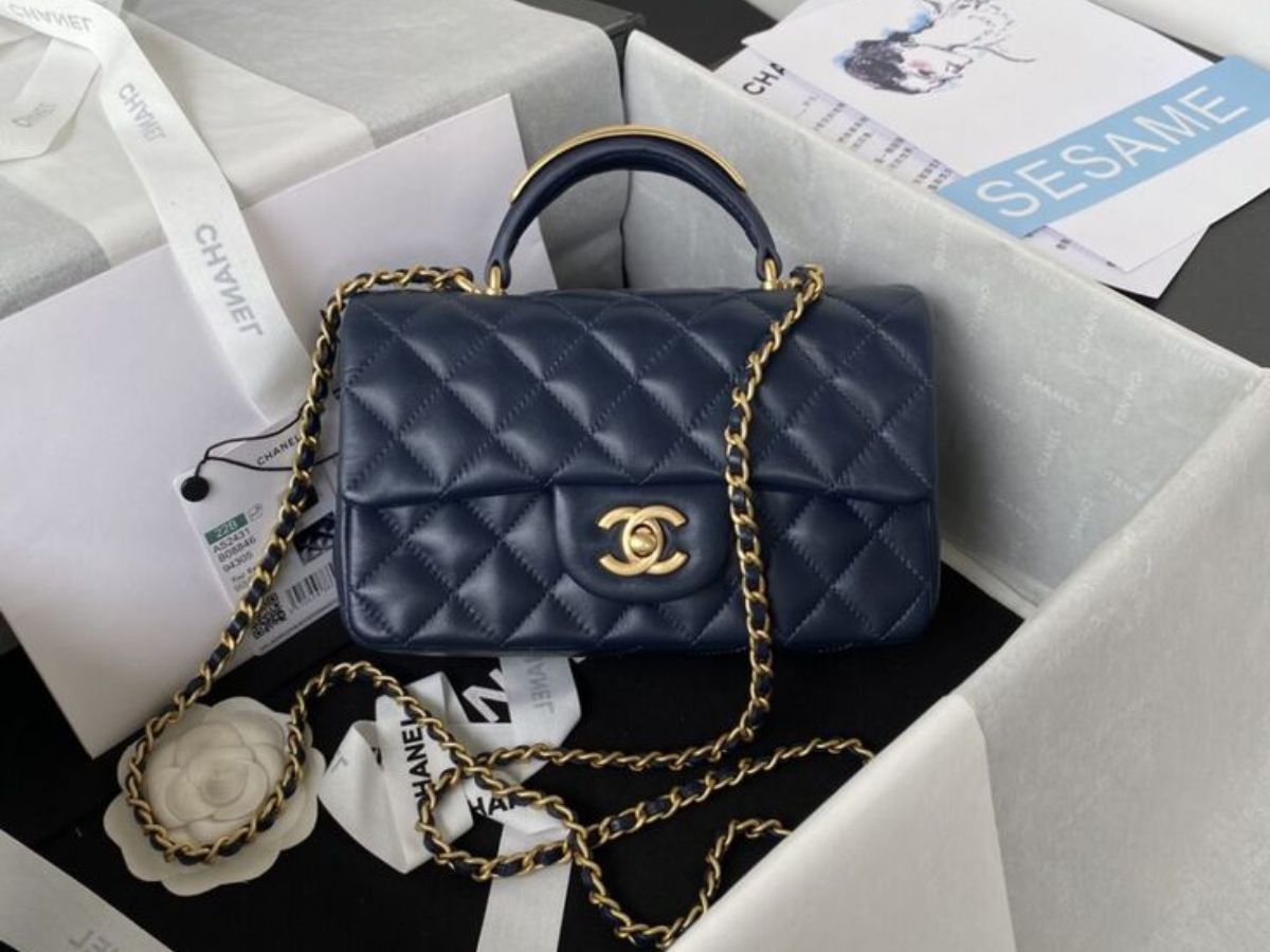 Ladylike top handles