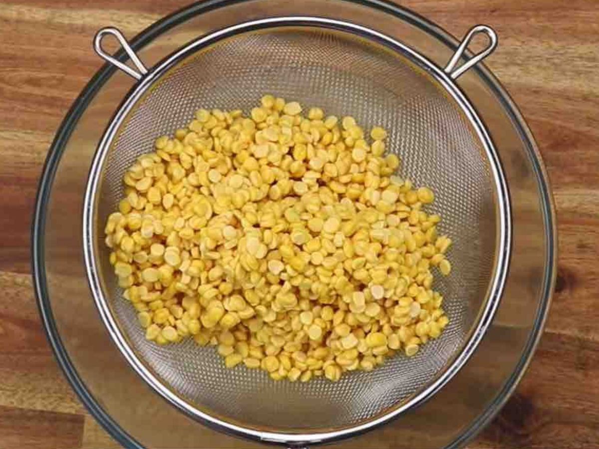 Mix the Spices and Aromatics