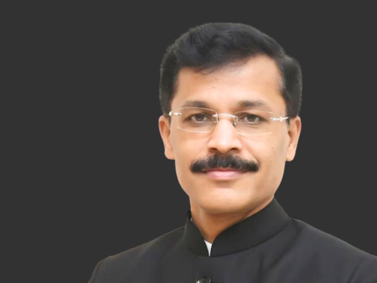 The story of IAS Tukaram Mundhe, transferred 23 times in 19 years.