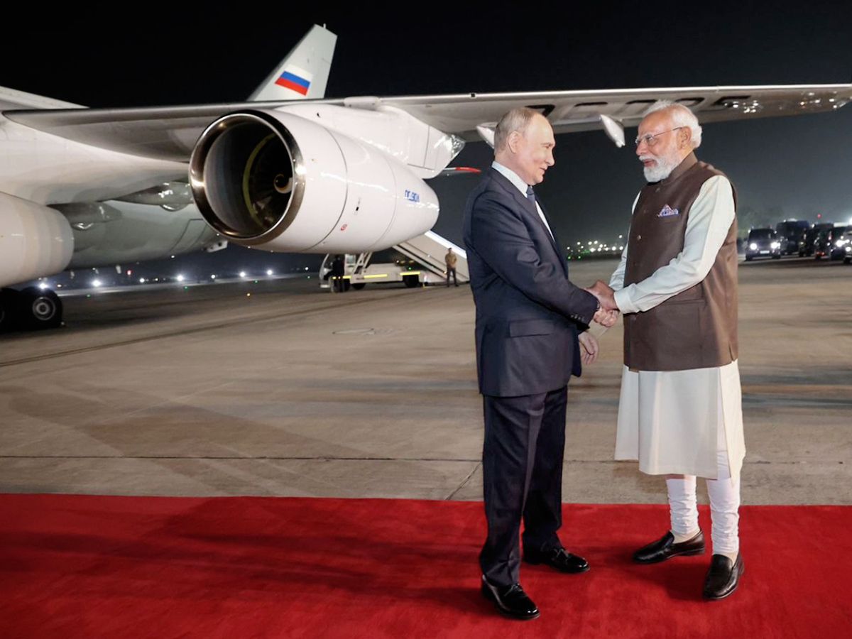 Modi Welcomes Putin