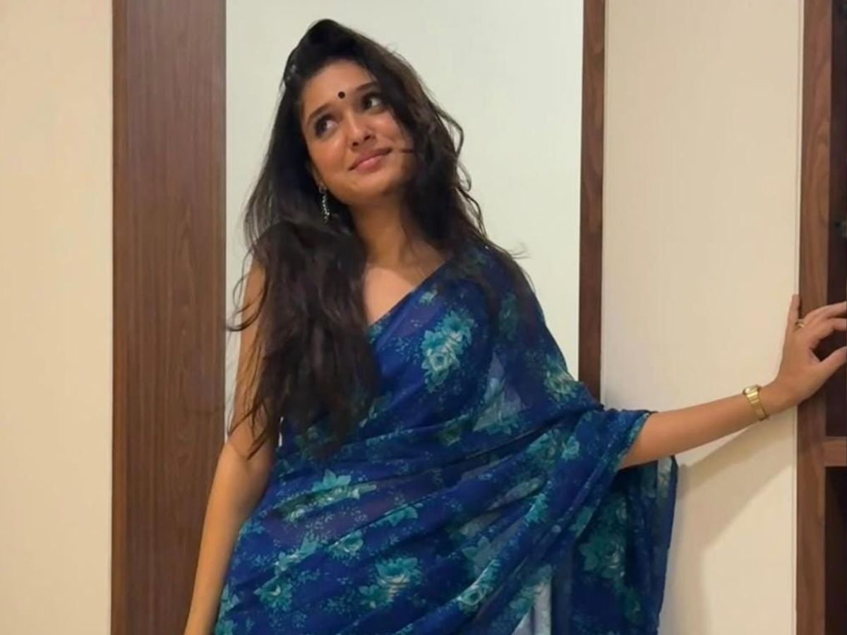 Who Is Aashi Tripathi