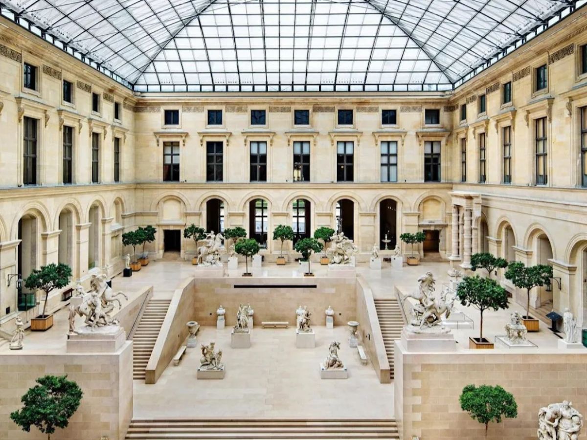 After Louvre’s Jewel Robbery, Fresh Crisis Erupts As Water Leak Damages 400 Egyptian Artifacts In Stunning Twist