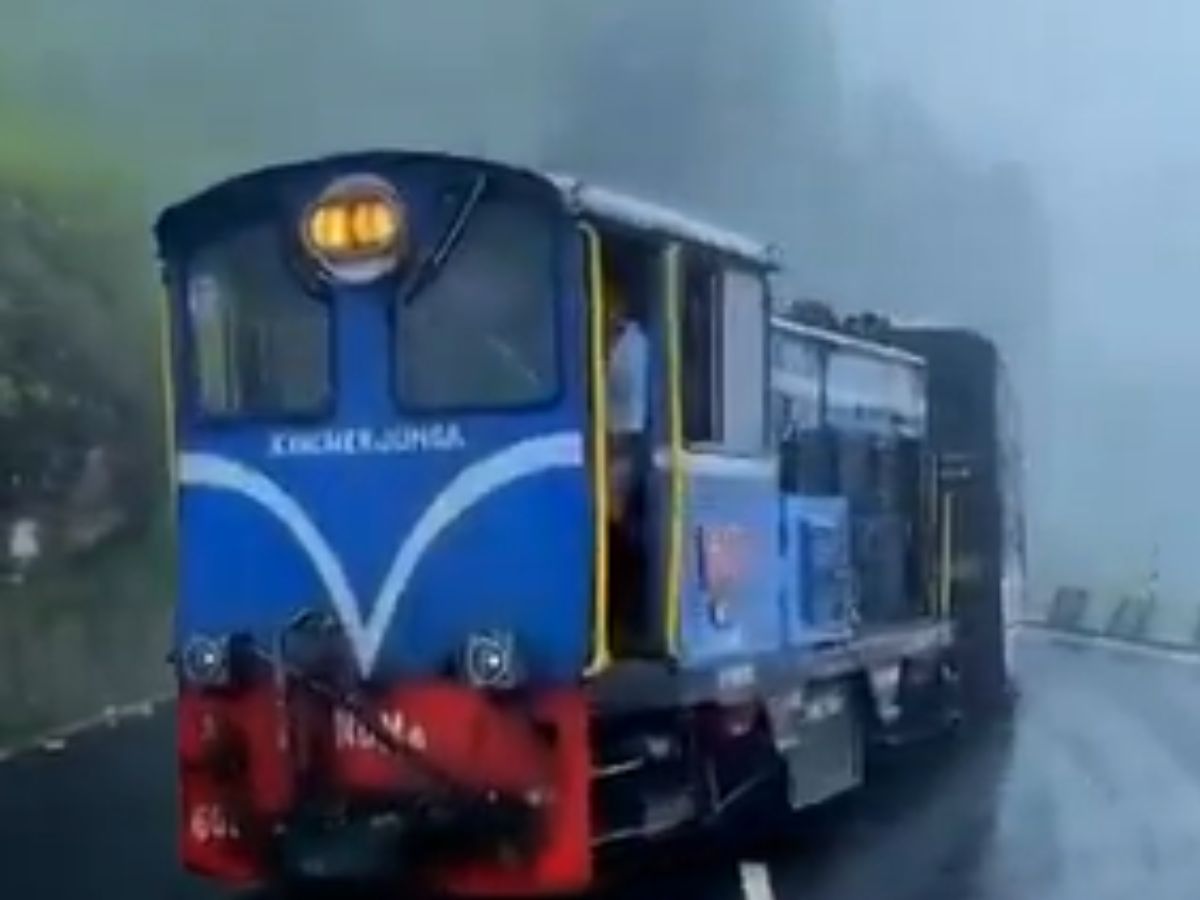 New Jalpaiguri to Darjeeling (DHR)