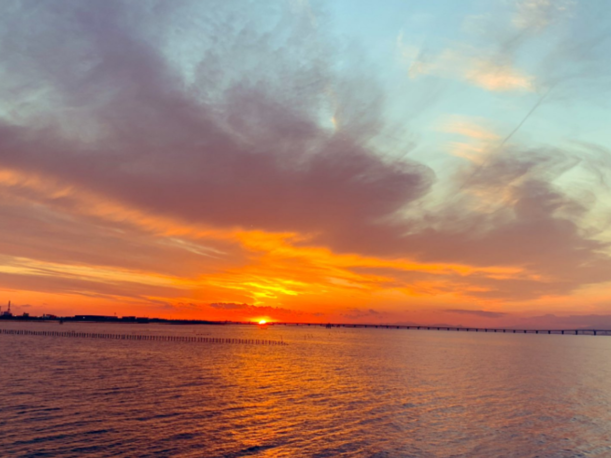 Final Sunset 2025, Tokyo Bay. (Image: X/ s1mkhada)