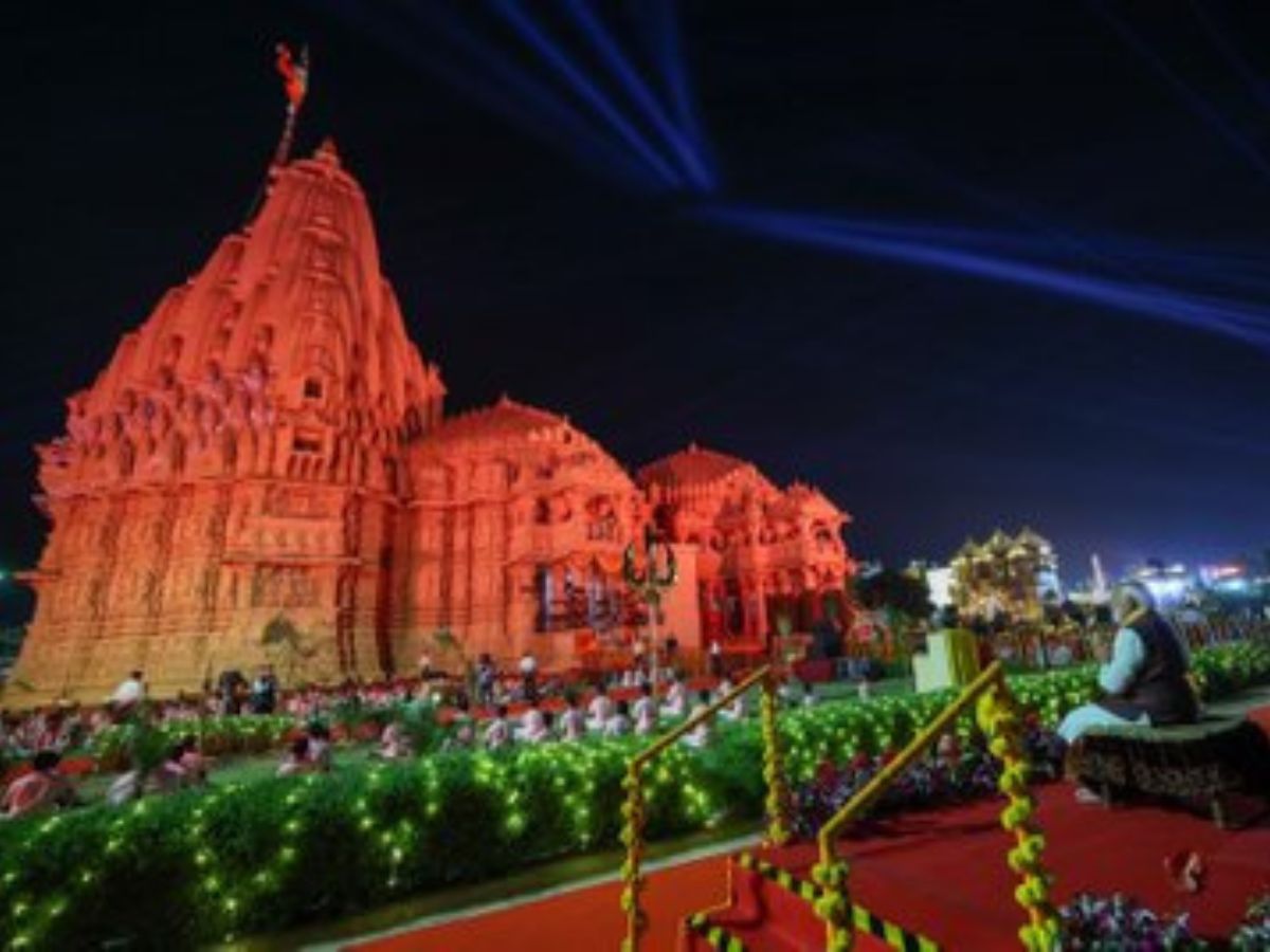 Accompanying Dignitaries