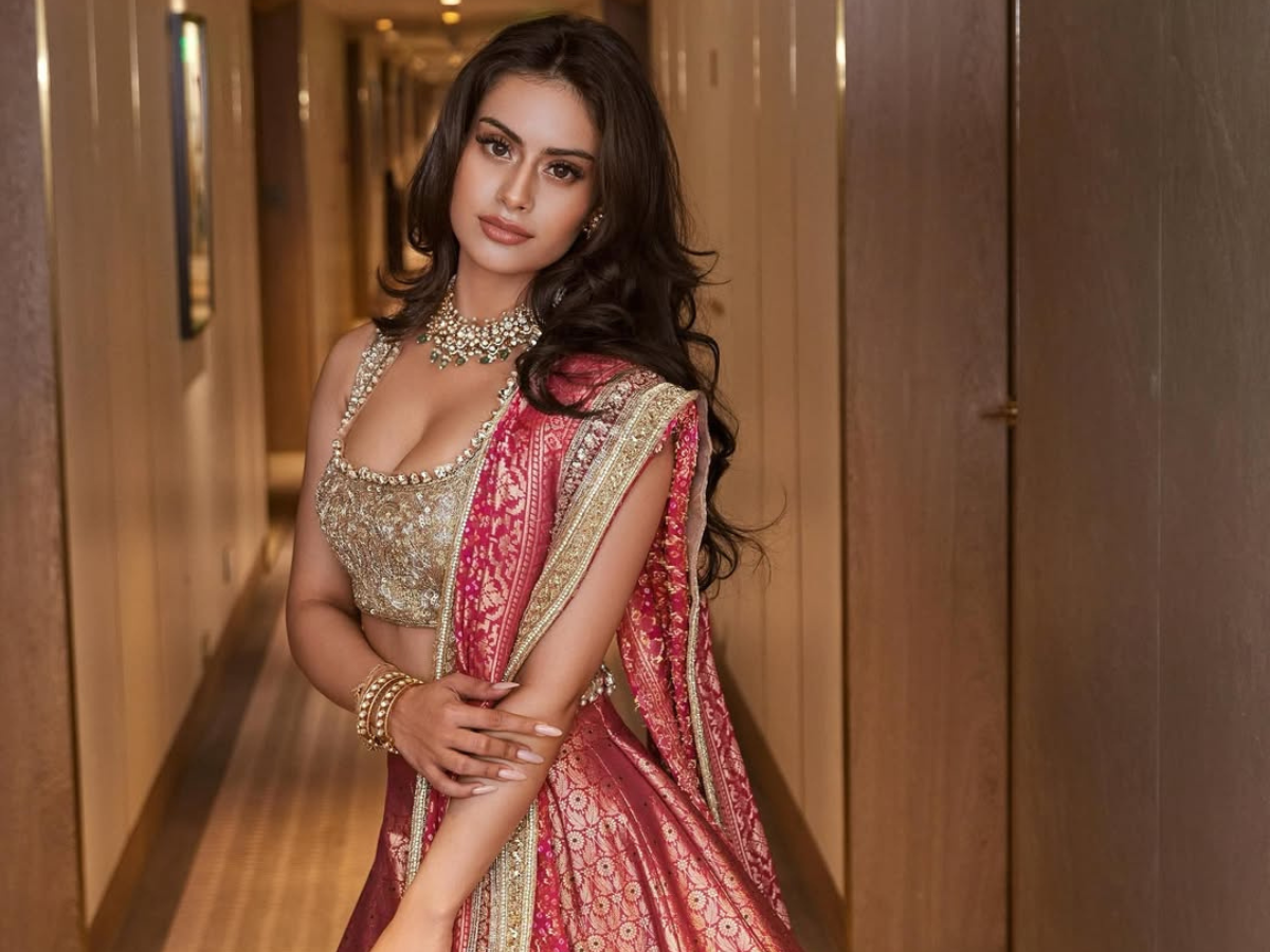 Nysa Devgan’s Banarasi Red Statement