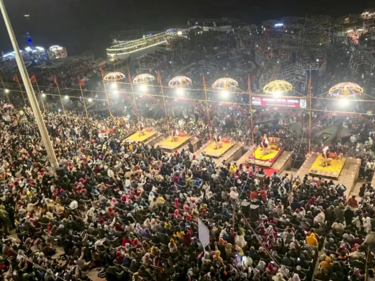 Varanasi Ghats Draw Crowds For Ganga Aarti