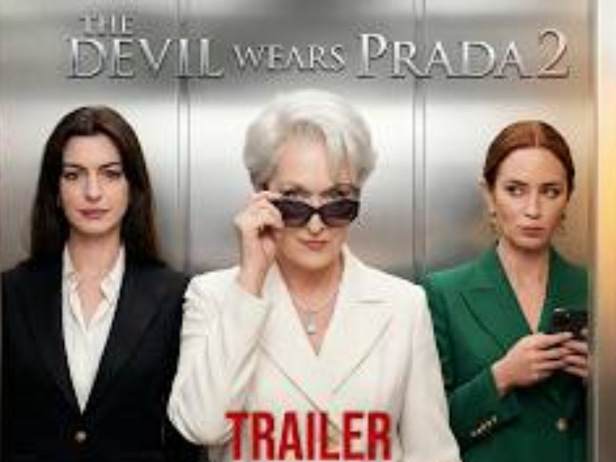 Anne Hathaway Returns As Andy Sachs