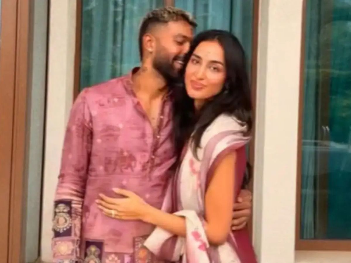 Love Story In The Spotlight