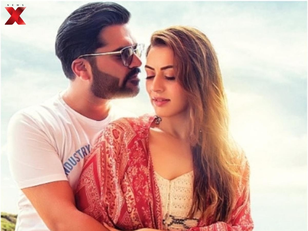 Hansika Relationship With Silambarasan TR