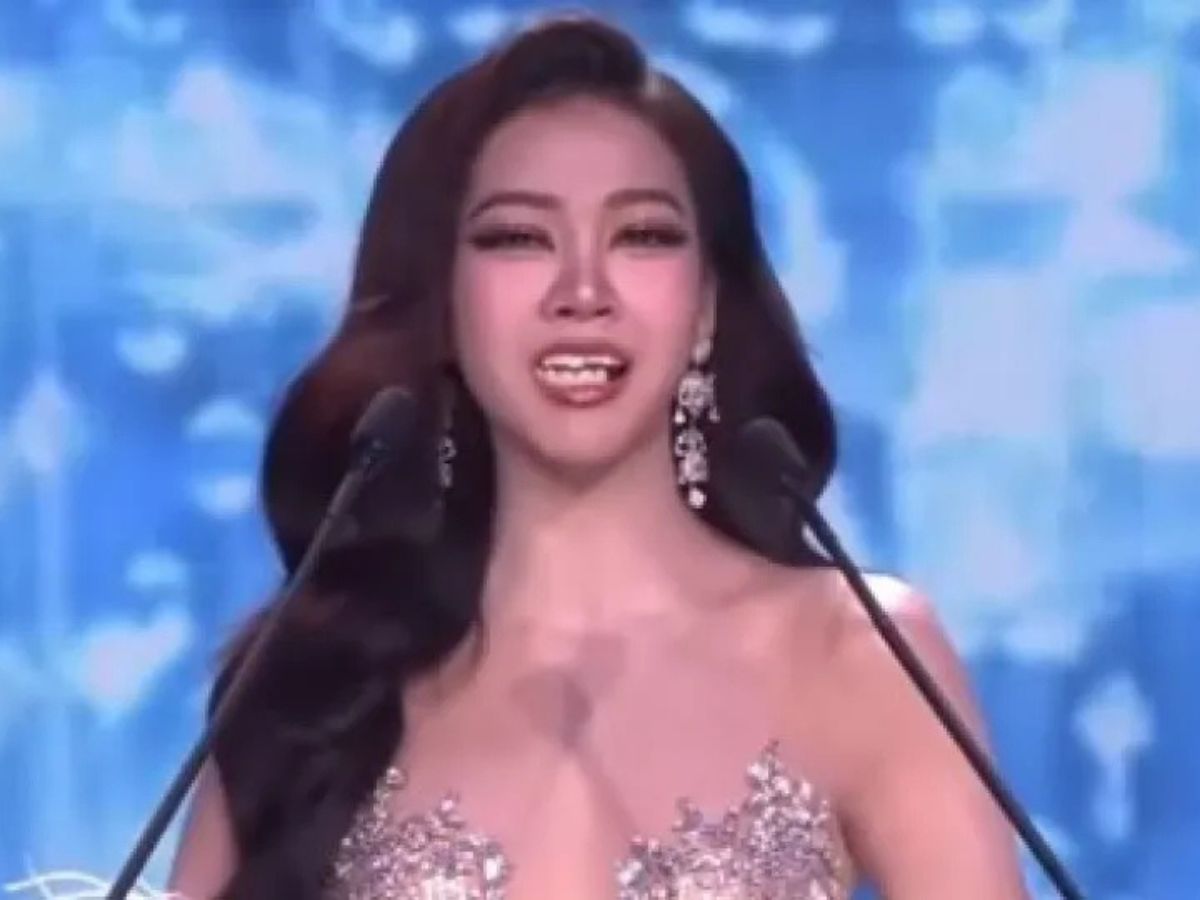 Her Calm Reaction Wins Hearts