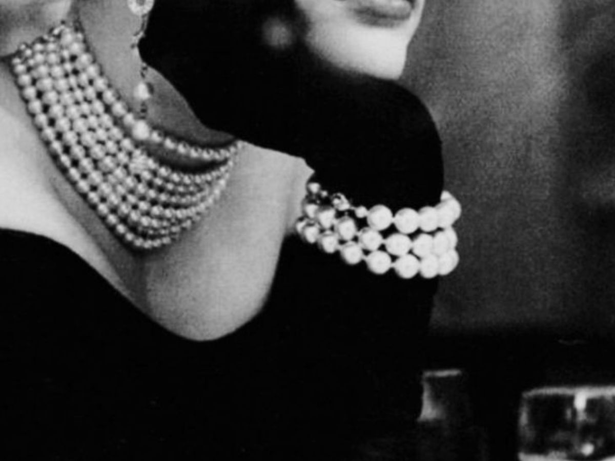 Monochrome black outfit styled for a powerful and sophisticated look