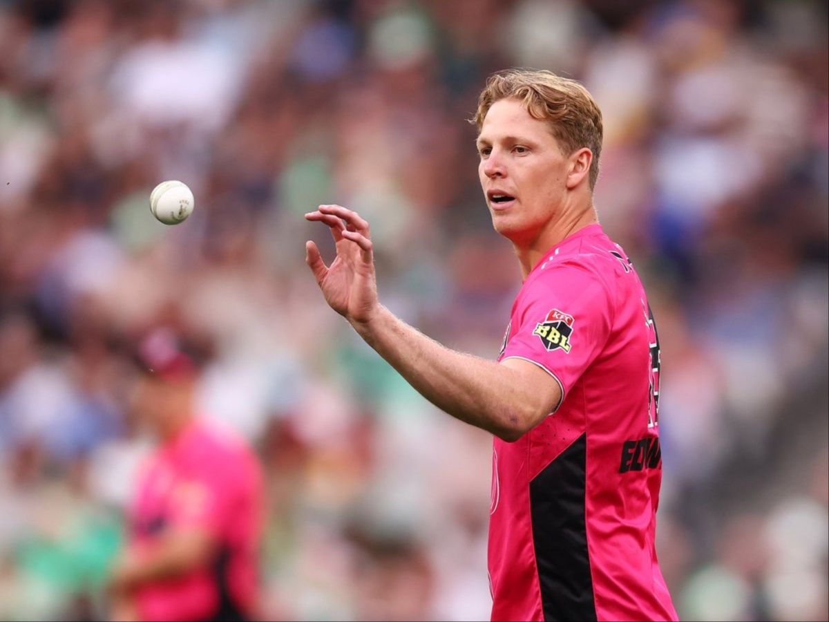 All-rounder Jack Edwards batting for New South Wales in the Sheffield Shield, capturing the moment he suffered a hamstring injury that has officially ruled him out of his ₹3 crore debut season with Sunrisers Hyderabad