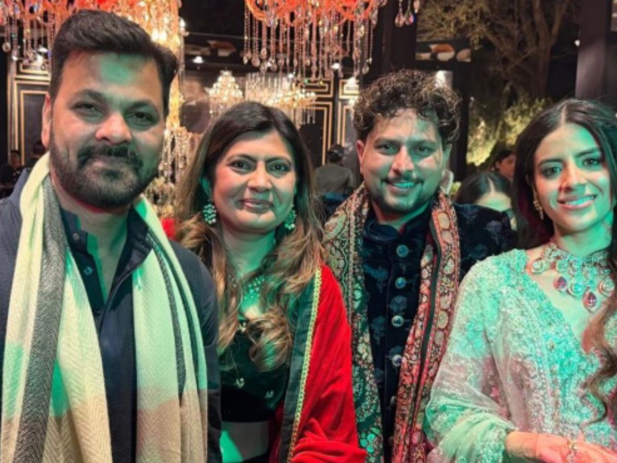 RP Singh and wife get clicked with Kuldeep and Vanshika