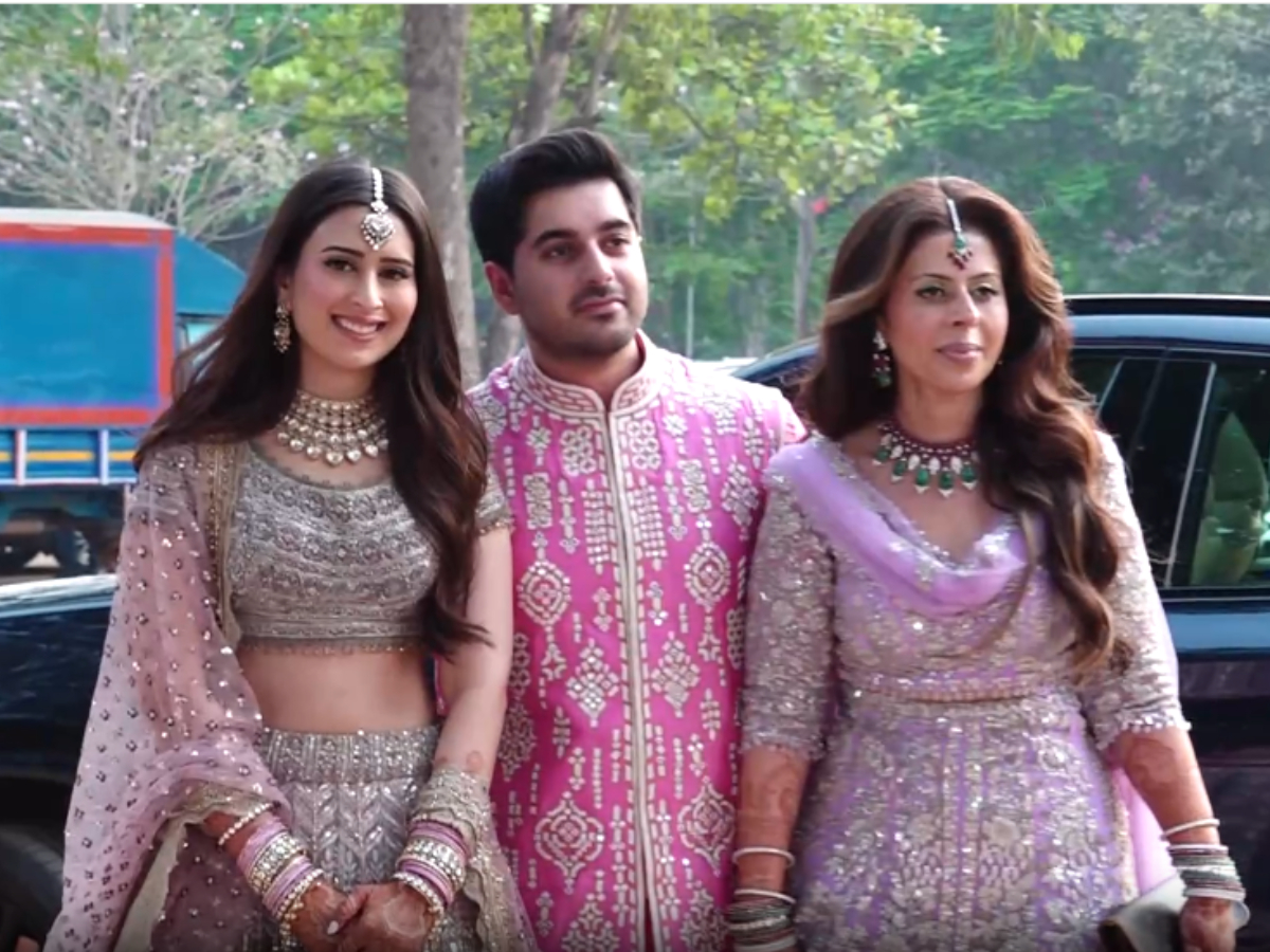 arjun-tendulkar-saaniya-chandhok-pre-wedding-sachin-anjali-sara-tendulkar-glow-in-star-studded-celebration-with-cricket-stars-in-pics Arjun Tendulkar and Saaniya Chandhok’s pre-wedding | ANI