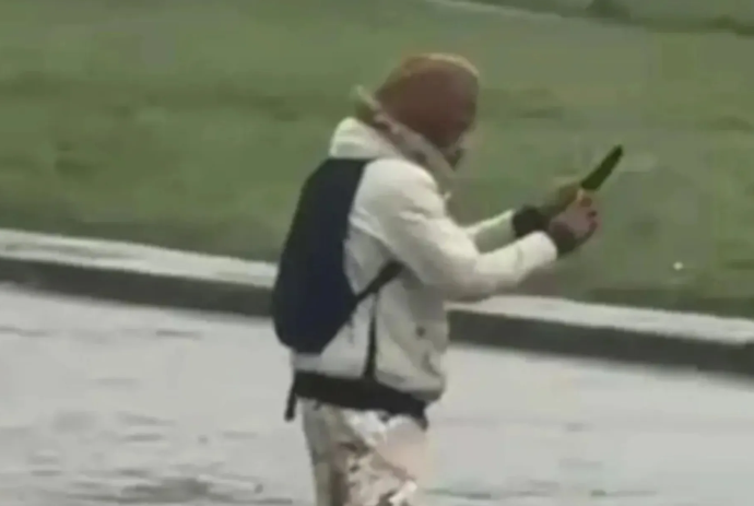 Panic Erupts In UK’s Edinburgh After Knife-Yielding Man Stabs Multiple In Broad Daylight, Armed Police Rush To The Spot