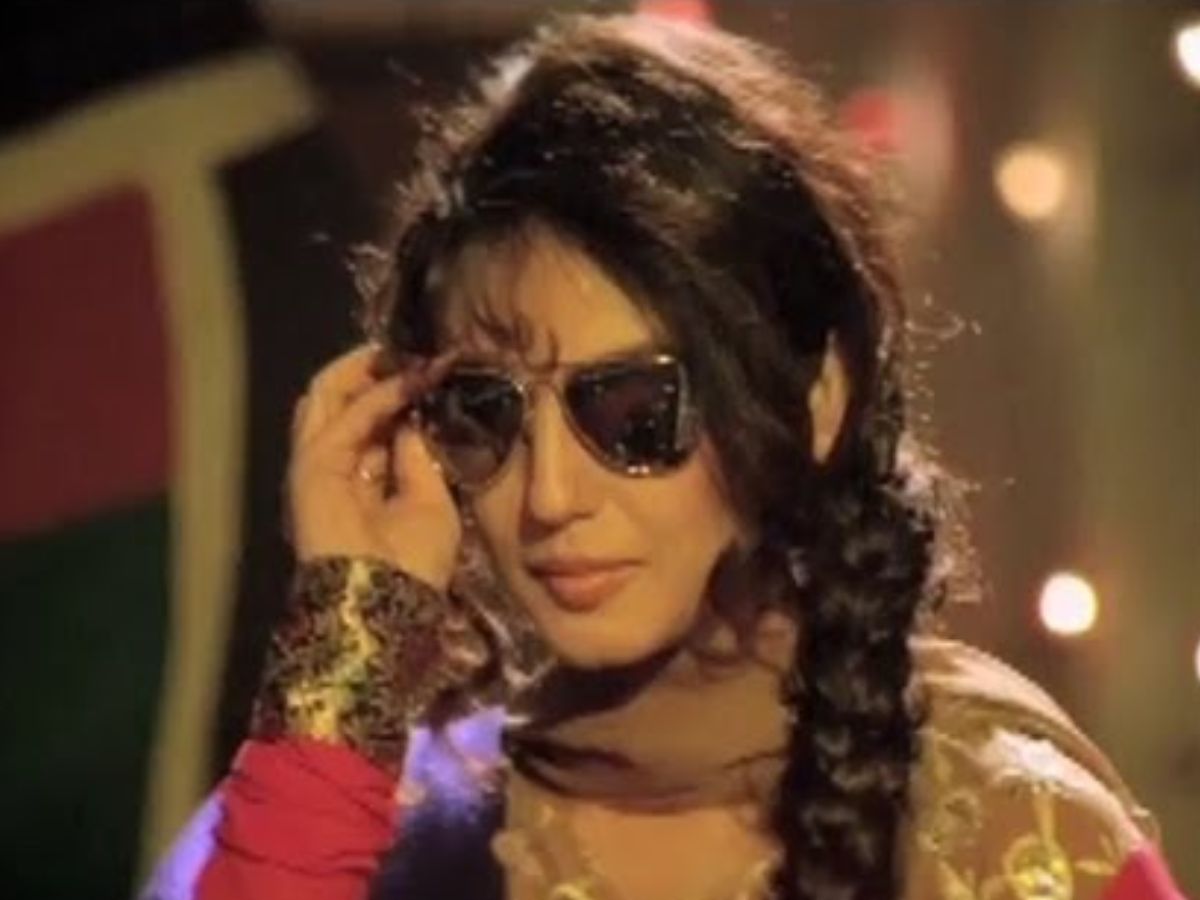 I Am A Hunter (Gangs of Wasseypur, 2012)