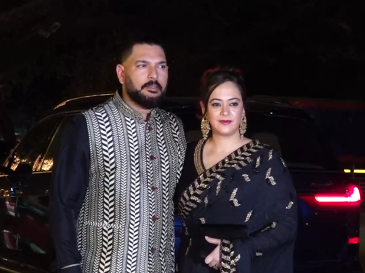 arjun-tendulkar-saaniya-chandhok-pre-wedding-sachin-anjali-sara-tendulkar-glow-in-star-studded-celebration-with-cricket-stars-in-pics Yuvraj at Arjun Tendulkar and Saaniya Chandhok’s pre-wedding event | ANI