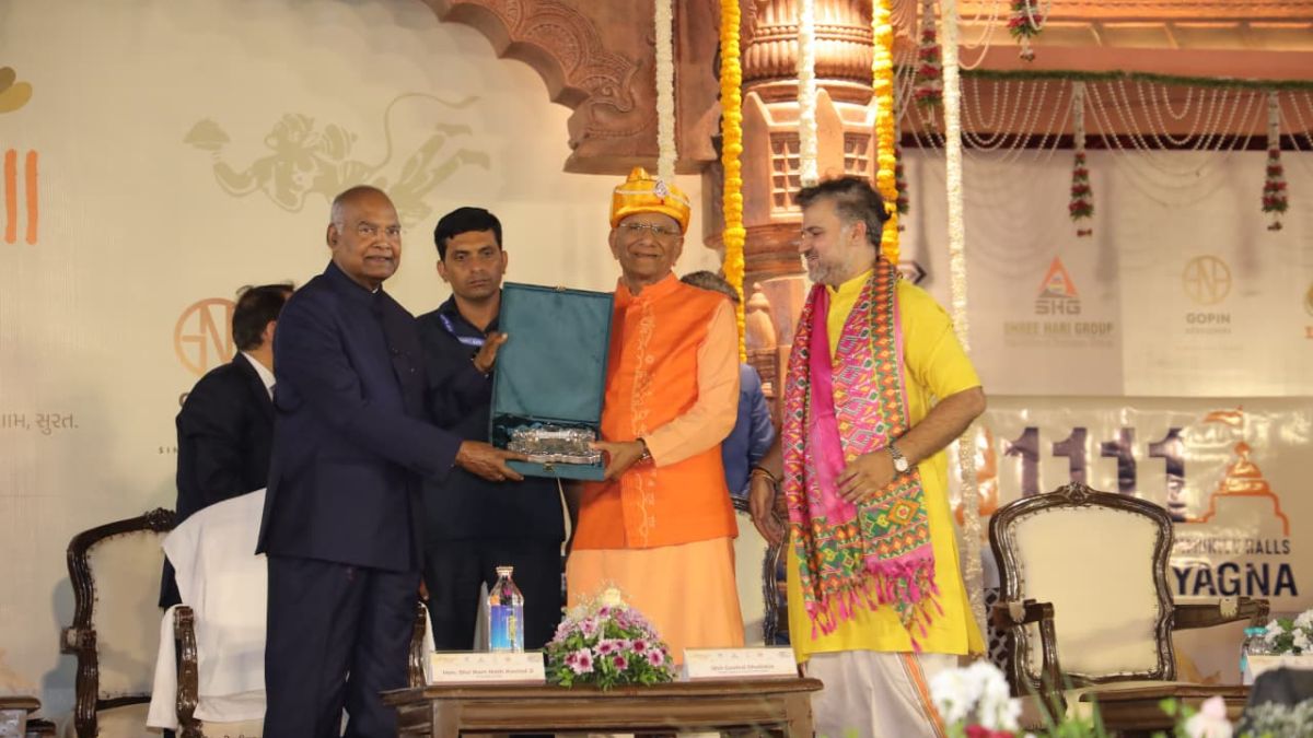 When Faith Becomes the Purest Light: From a Temple Beneath a Tree to 1111 Across India