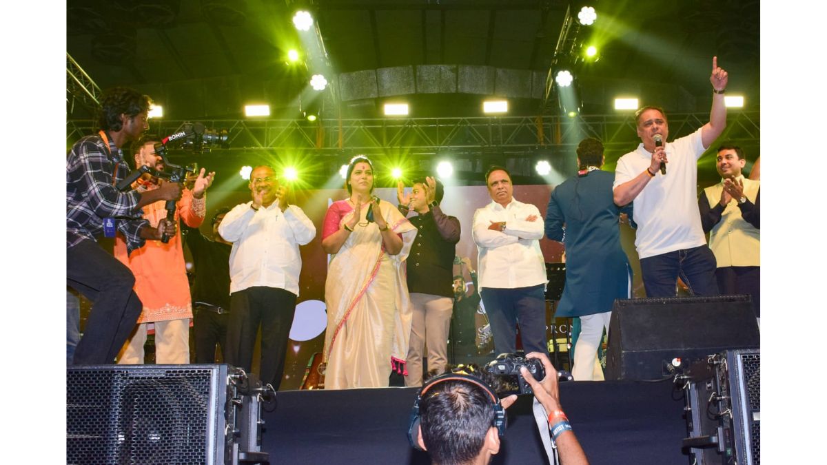 massive-youth-turnout-at-bharatiya-janata-yuva-morcha-mumbais-bhajan-jamming-concert-blending-culture-with-spiritual-vibes Massive Youth Turnout at Bharatiya Janata Yuva Morcha Mumbai’s Bhajan Jamming Concert, Blending Culture with Spiritual Vibes