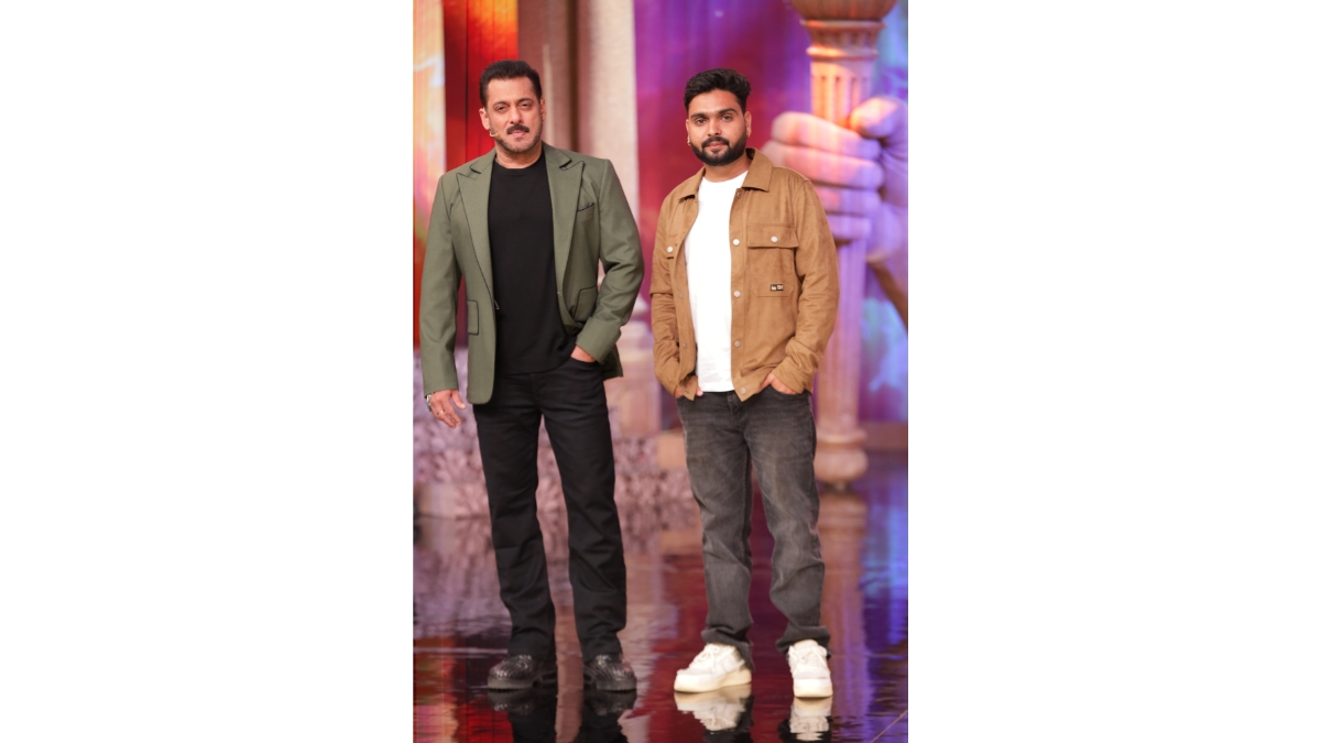 Celebrity Astrologer Ajay Joshi Meets Salman Khan Inside Bigg Boss House