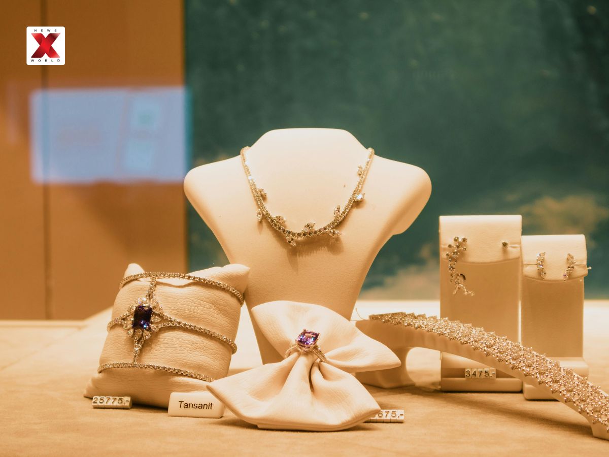 Gold and Silver Rate Today (19th April 2026): Gold Prices Rise on Akshaya Tritiya 2026, 24K Hits Rs 15,578 Per Gram; Check 18K, 22K 1Gm, 1 Tola in Chennai, Hyderabad, Delhi, Mumbai