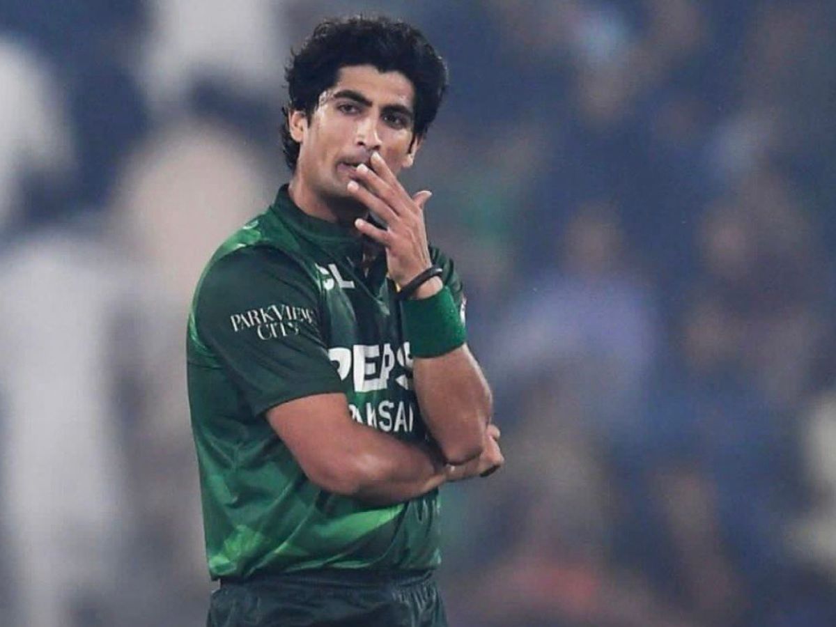 Naseem Shah in Trouble