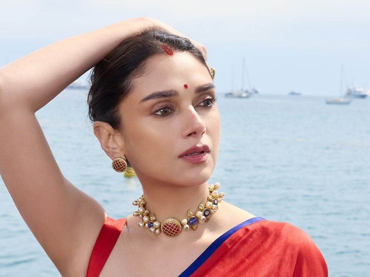 Aditi Rao Hydari’s Simple Yet Elegant Sindoor Moment