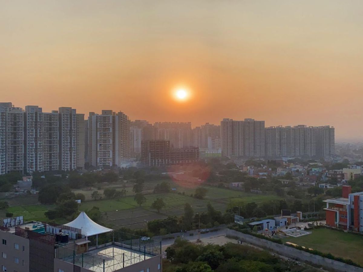 Noida Weather Today
