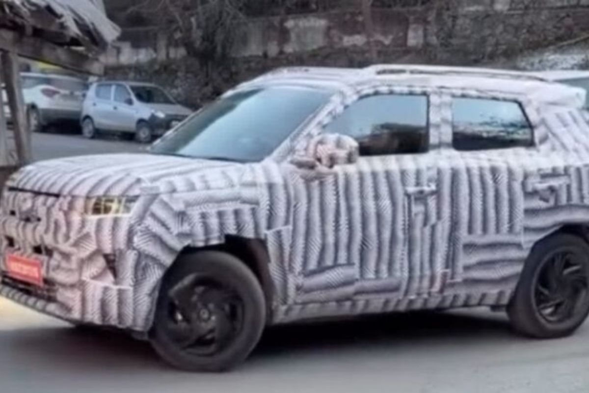 maruti brezza facelift spied 2026