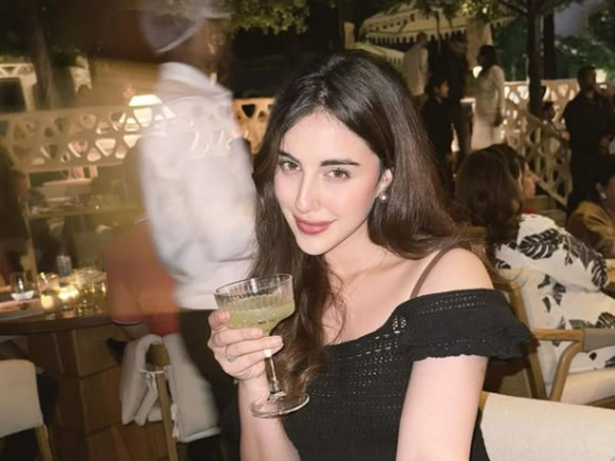 Samreen Kaur Instagram Photos, Samreen Kaur Latest Pictures, Indian Beauty Influencer, Samreen Kaur Viral Fashion