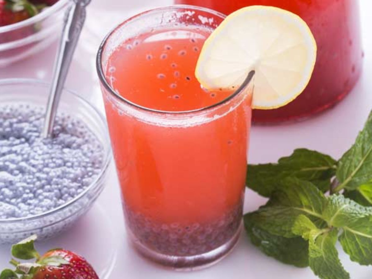 Strawberry Khas Sharbat